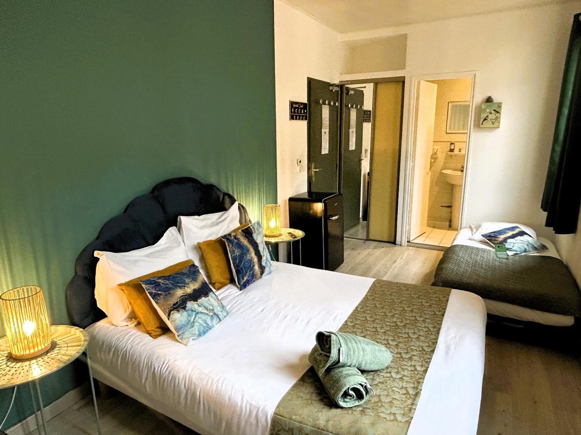 Gabrielle Hotel Aiguines Kamer foto
